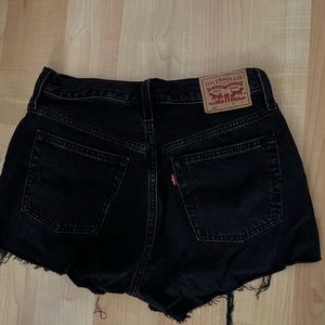 Levi high rise shorts